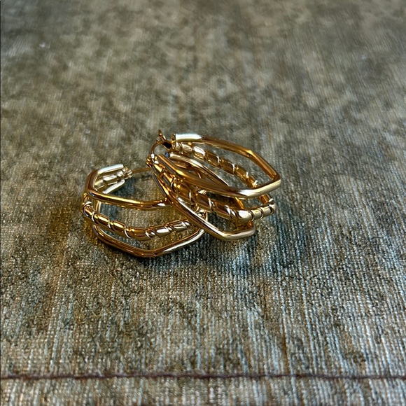 18KT NEW GOLD PLATED/DIPPED STAINLESS STEEL EARRINGS HYPOALLERGENIC NO FADE - Picture 4 of 7